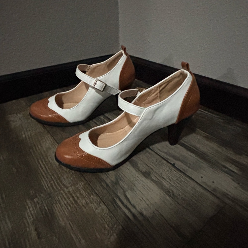 Chase + Chloe Mary Jane Oxford Heels – Size 8.5M - Picture 2 of 6